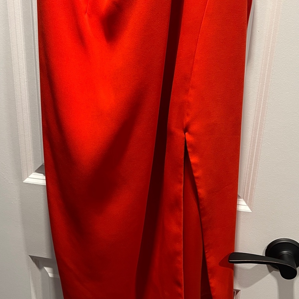 Revolve Lovers & Friends Lazo Midi - Picture 4 of 4